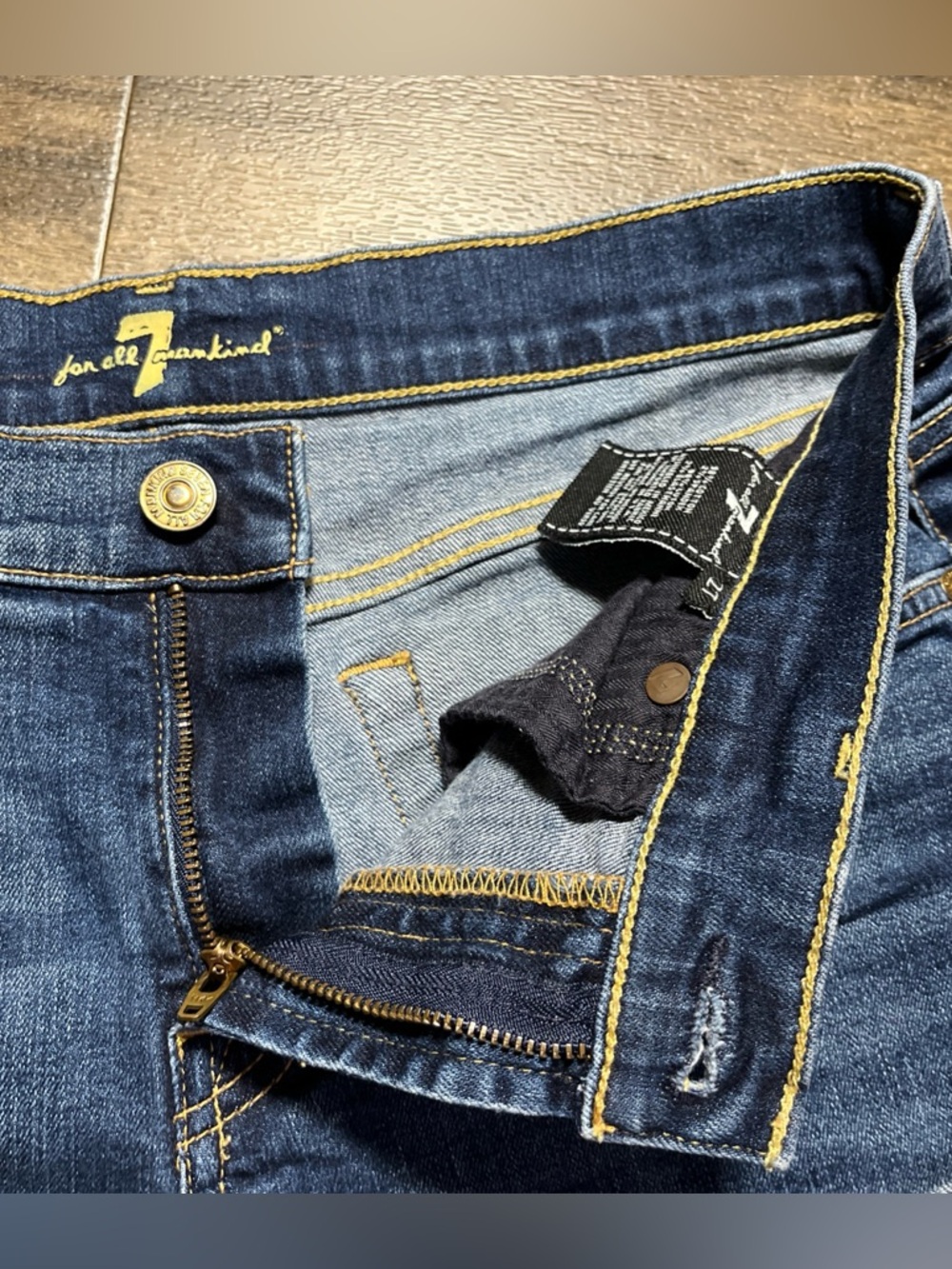 7 For All Mankind Womens Cuffed Denim Shorts Size 27 Dark Wash AU503644A EUC - Picture 7 of 8